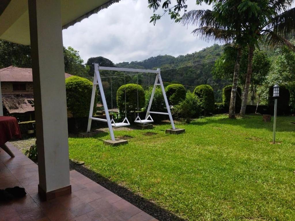 Cassells Jungle Resorts Thekkady Vandiperiyār Exterior foto