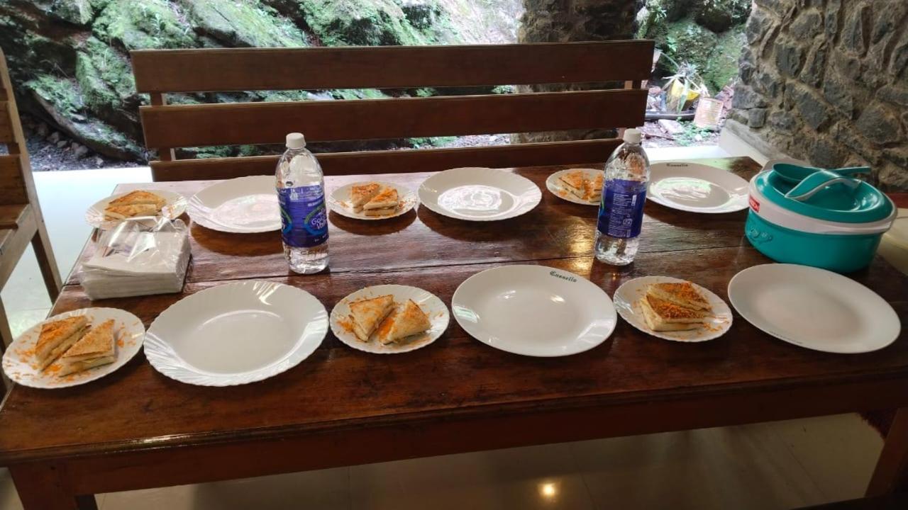 Cassells Jungle Resorts Thekkady Vandiperiyār Exterior foto